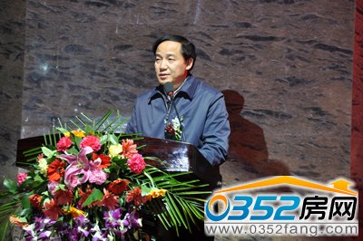 副市長(zhǎng)操學(xué)誠(chéng)