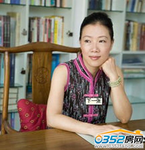 資深財(cái)經(jīng)評(píng)論員葉檀