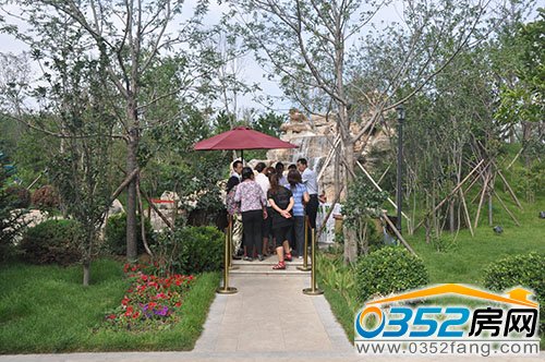 來訪客戶領(lǐng)取紀念品