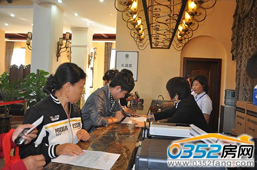 尚郡翠林苑為購房客戶準備精美禮品