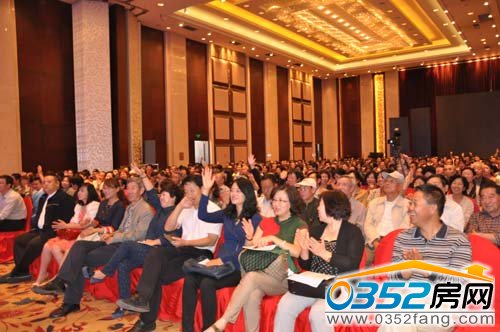 觀眾現(xiàn)場(chǎng)互動(dòng)提問