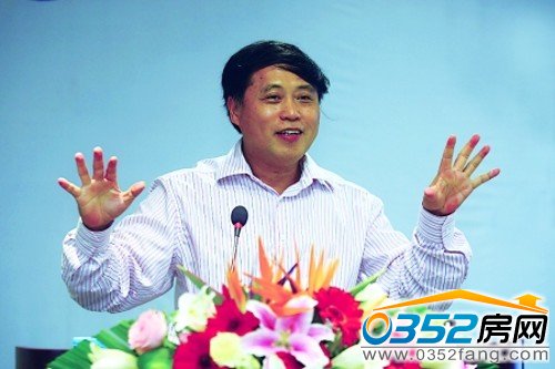 中國社會科學院金融研究所研究員——易憲容