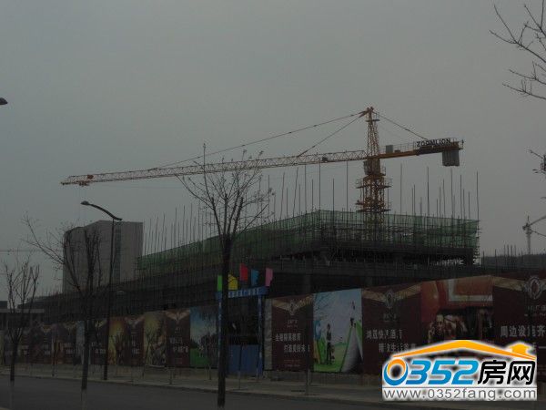 鴻晟廣場 鴻晟廣場4月10日B座酒店正在建3層