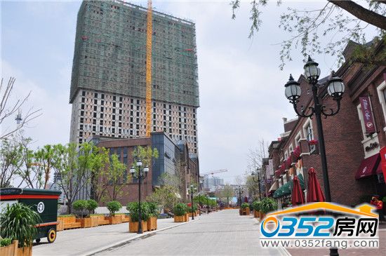 32號樓主體封頂 預計2014年底交房