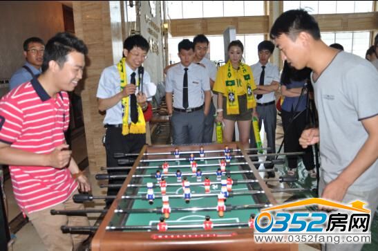 桌式足球對抗賽