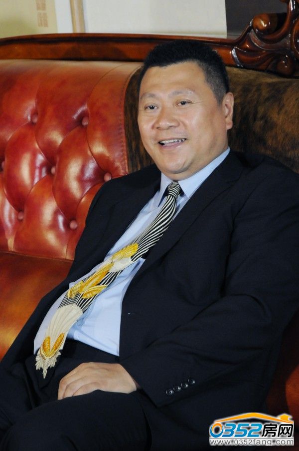 新世界百貨華北區(qū)項目開發(fā)部副總經(jīng)理徐速