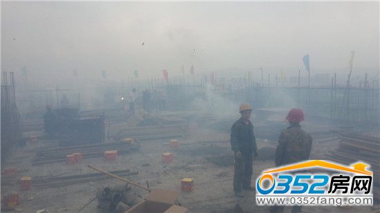 鞭炮齊鳴 禮炮齊放