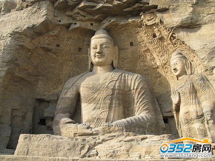 121144029b2c701ecf4819.jpg 云岡石窟大佛.JPG