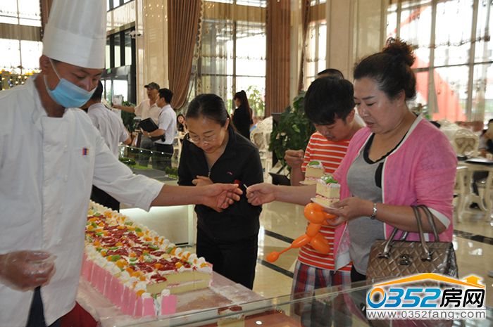 17173538ffa0181d369734.jpg 蛋糕分.JPG