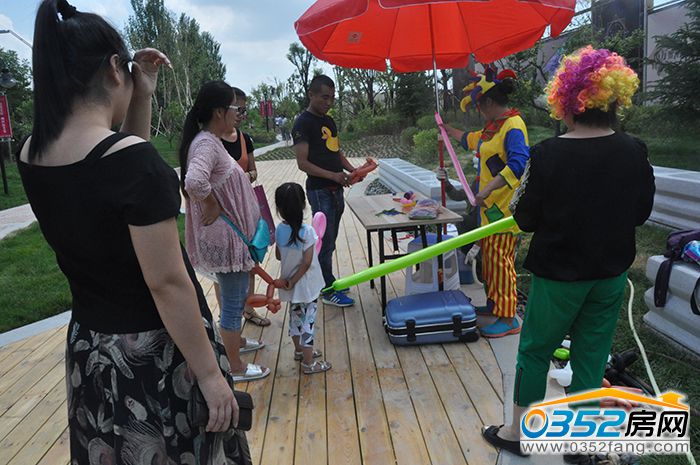 17173709d3e64735549382.jpg 小丑.JPG