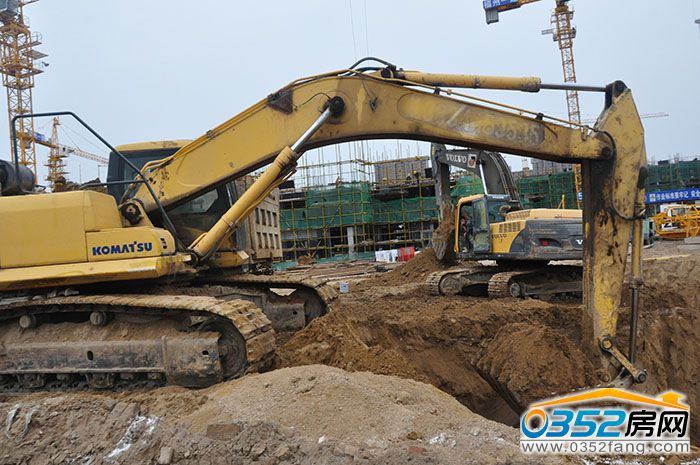 1716240432c035a30f9649.jpg 挖土.JPG