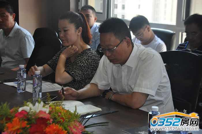 201836557a15845a137230.jpg DSC_0040.JPG