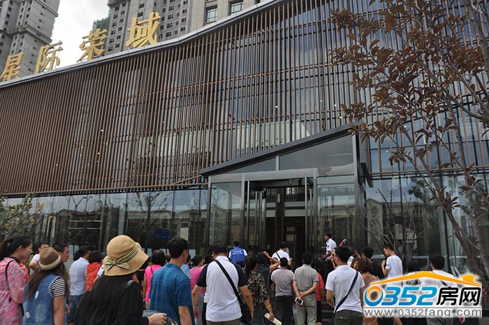 19184308ec8f5fa77b5672.jpg 星際門口.JPG