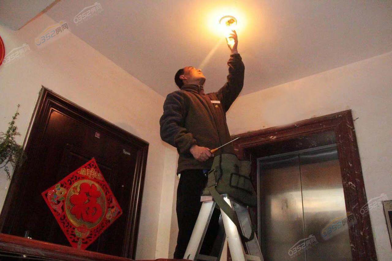 1315132734be02670e3850.jpg 1315132734be02670e3850.jpg