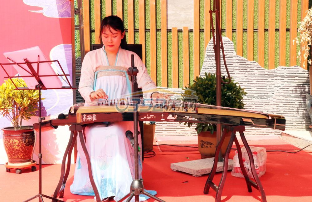 2118114526270e53298822.jpg 2118114526270e53298822.jpg