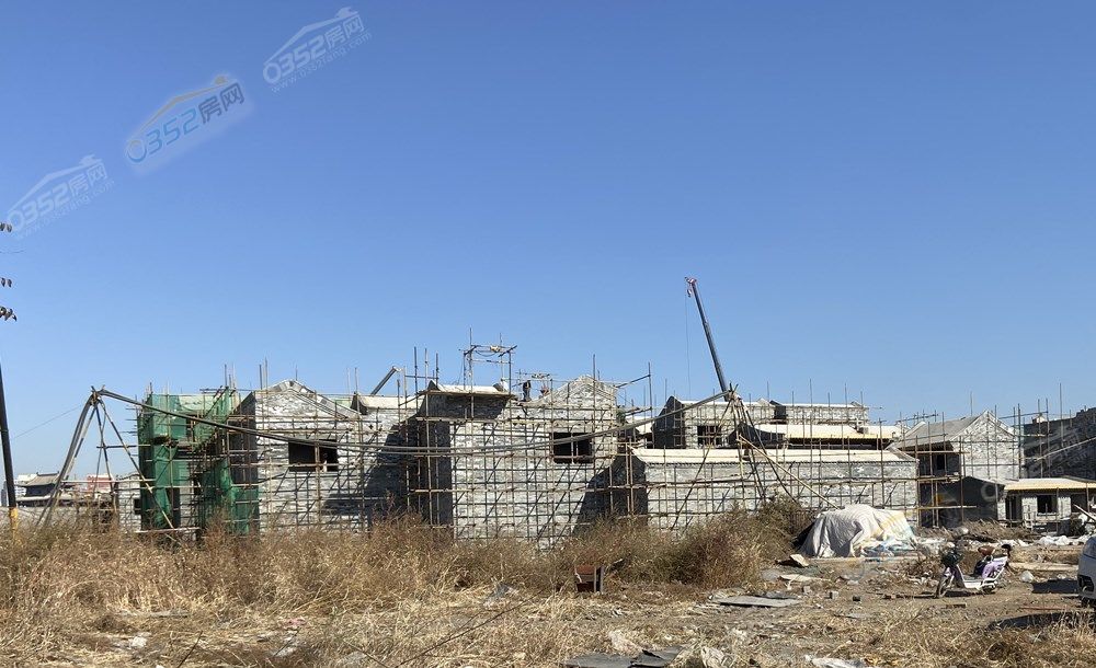 1917021409f81bba237794.jpg 绱?簯鍗庡煄.jpg