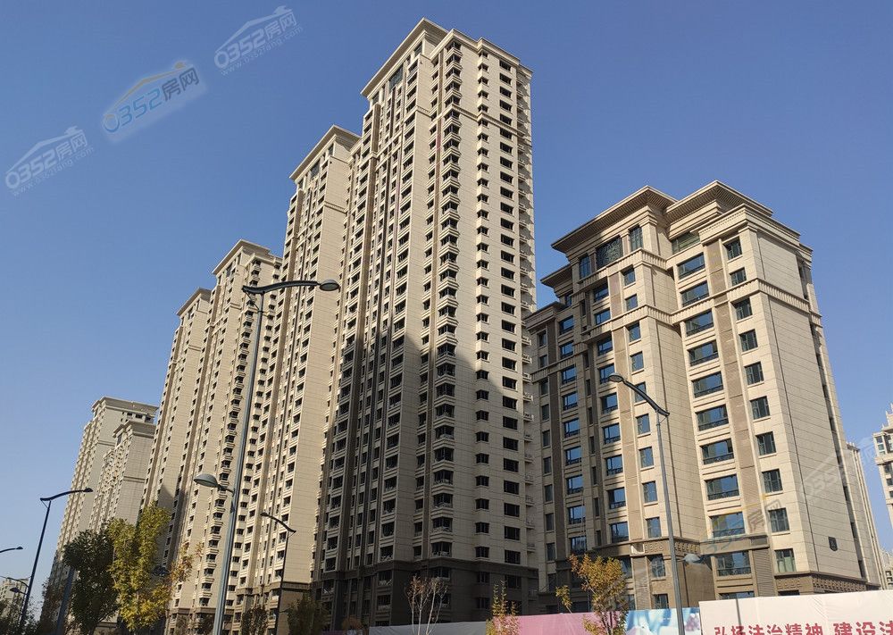 26154012a0d03cd91a8433.jpg 翡翠2.jpg