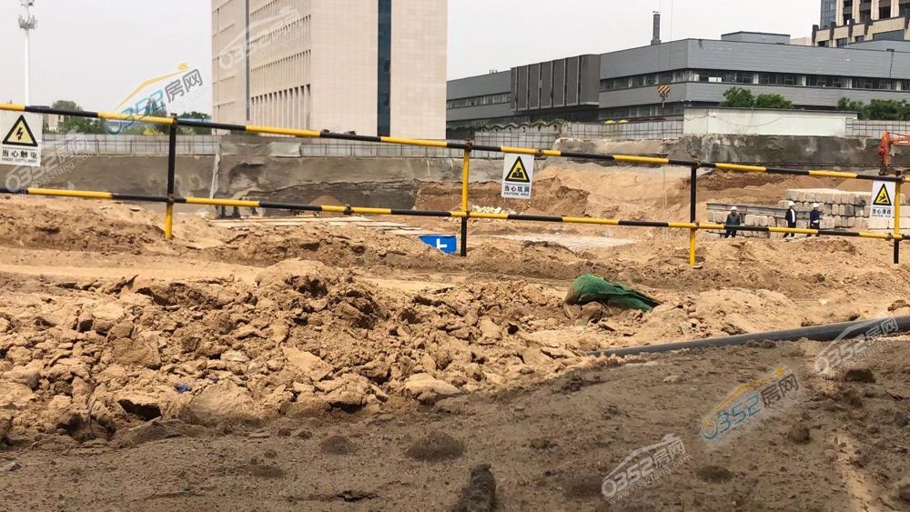 澶╅?钃濋儭.jpg 澶╅?钃濋儭.jpg